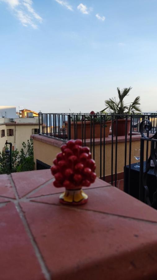 Вилла Casa Vacanza Da.Ri. Таормина Экстерьер фото